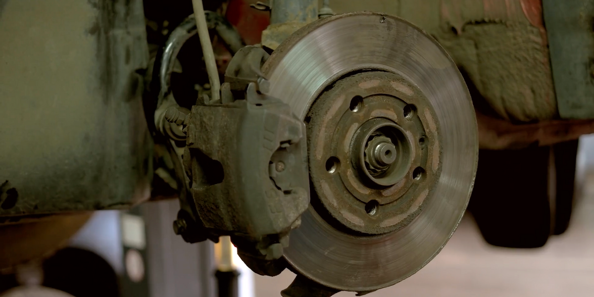 Brake Sounds Unveiled What's Causing Your Noisy and Grinding Brakes? — Undercar Experts